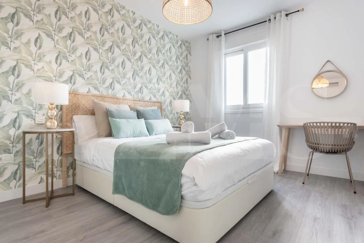 Stylish Apartments With Balcony & Parking Near The Beach By Rems Malaga