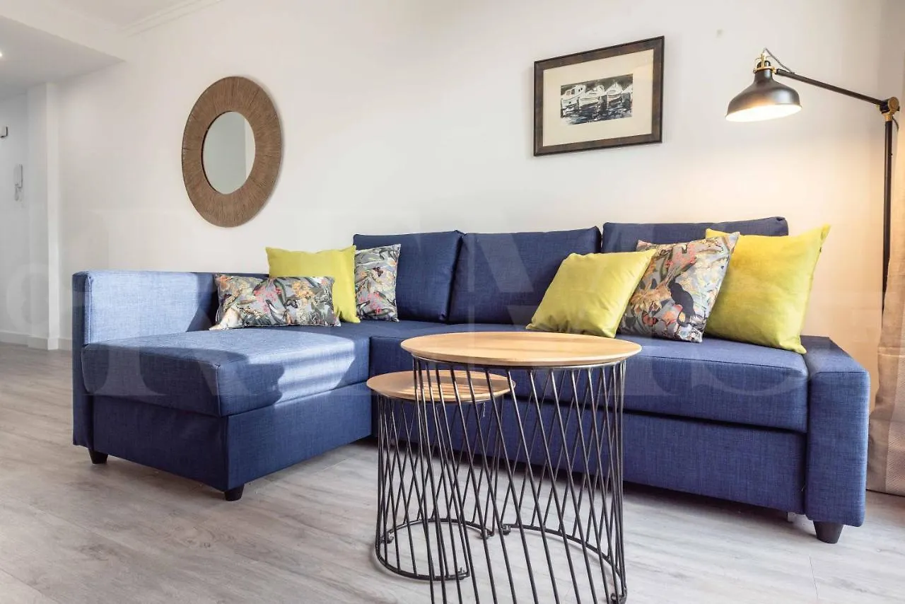 Stylish Apartments With Balcony & Parking Near The Beach By Rems Malaga 0*,  Hiszpania