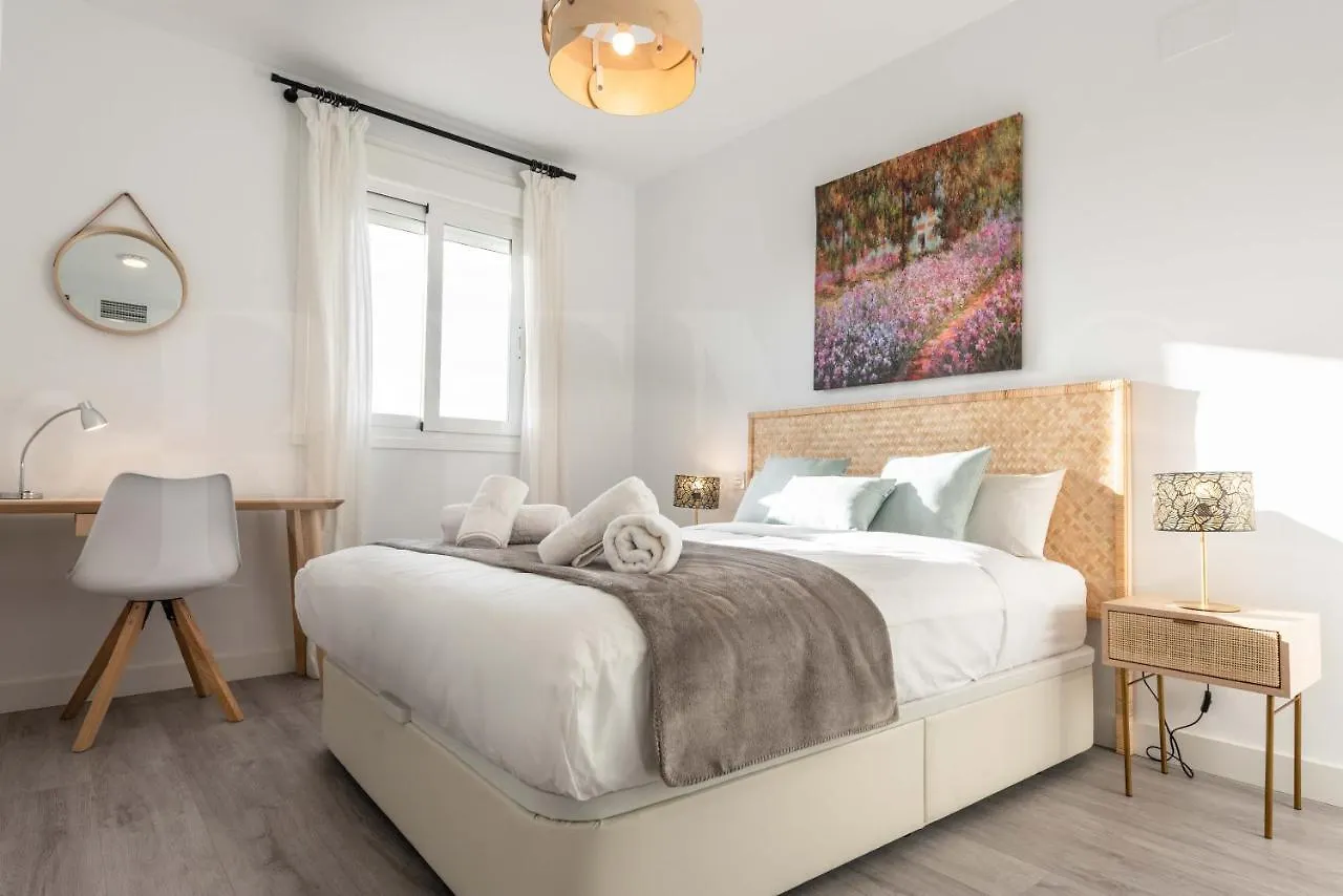 Stylish Apartments With Balcony & Parking Near The Beach By Rems Malaga