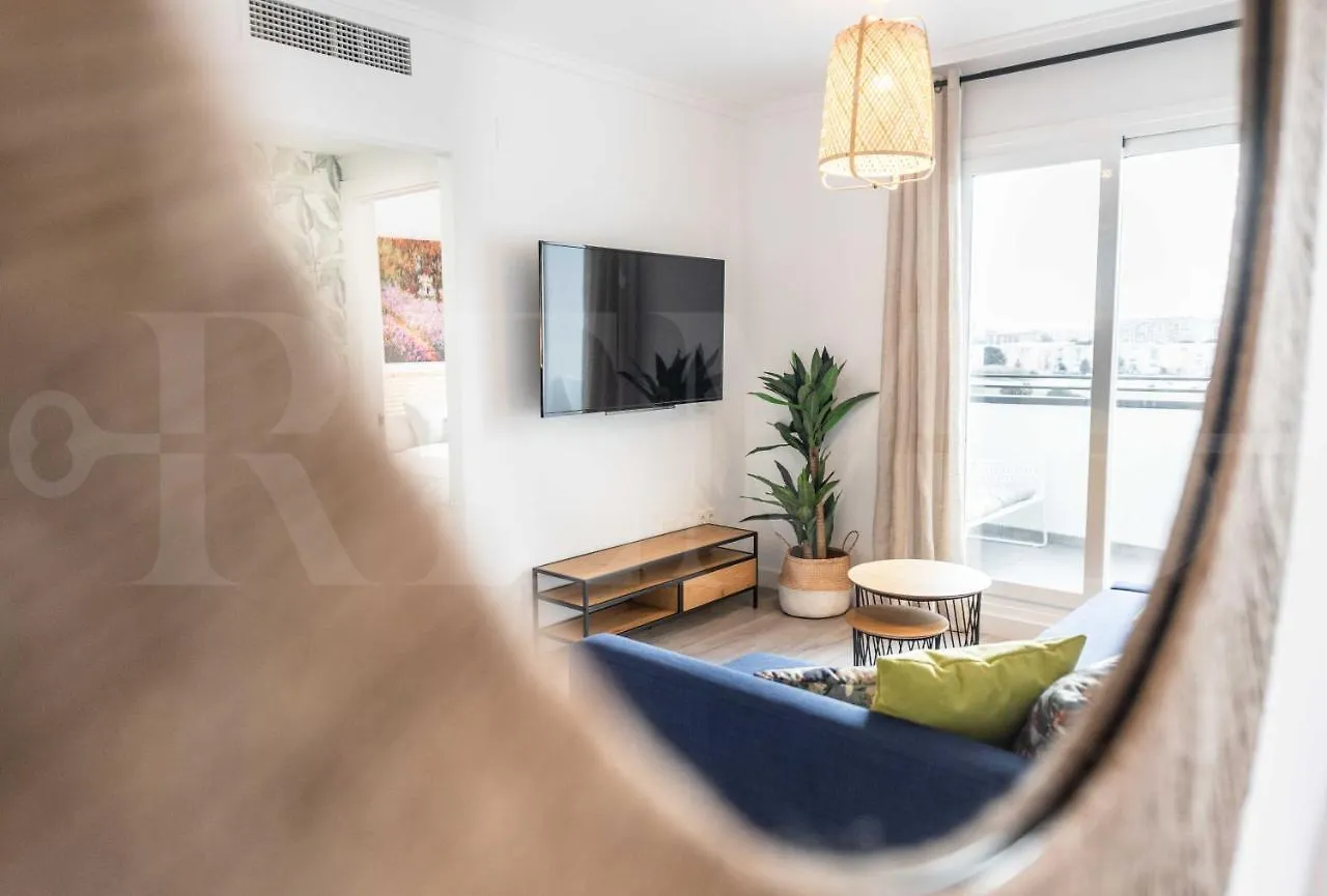 Stylish Apartments With Balcony & Parking Near The Beach By Rems Malaga