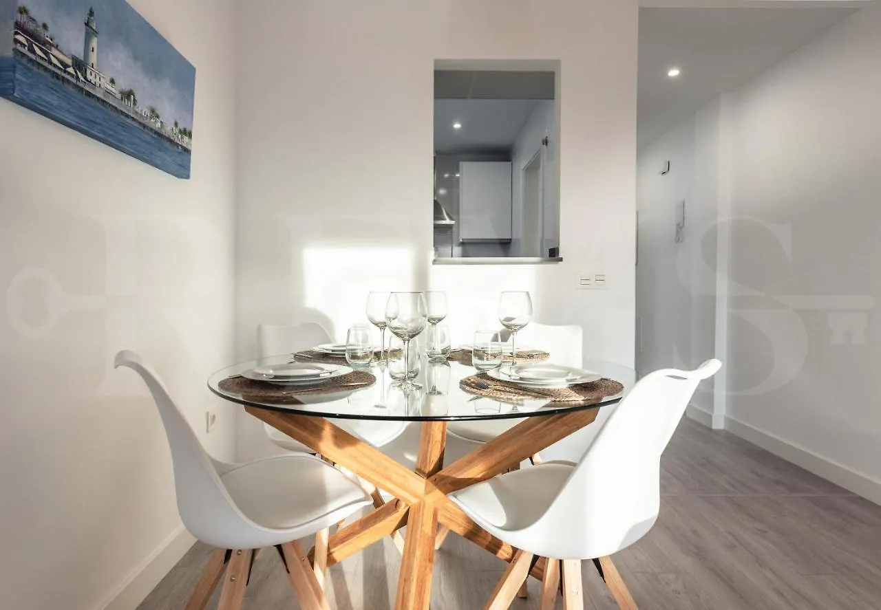 Stylish Apartments With Balcony & Parking Near The Beach By Rems Malaga