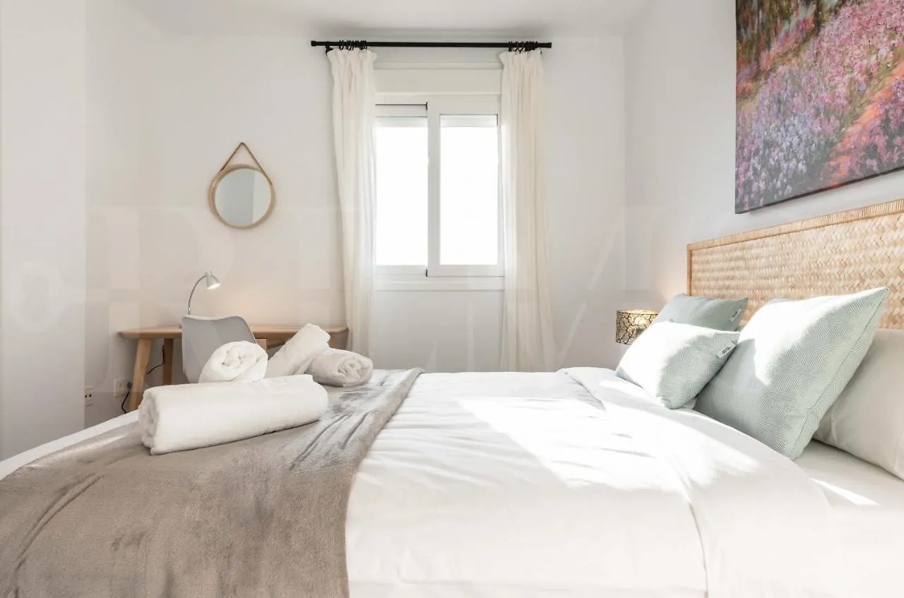 Stylish Apartments With Balcony & Parking Near The Beach By Rems Malaga 0*,
