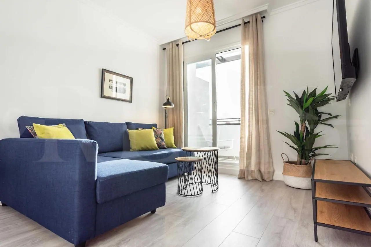 Stylish Apartments With Balcony & Parking Near The Beach By Rems Malaga