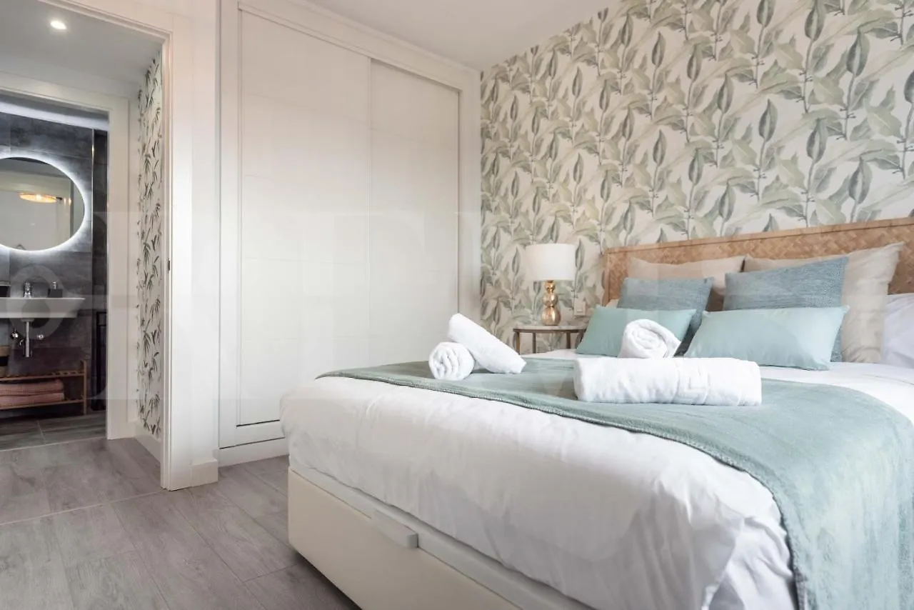 Stylish Apartments With Balcony & Parking Near The Beach By Rems Malaga